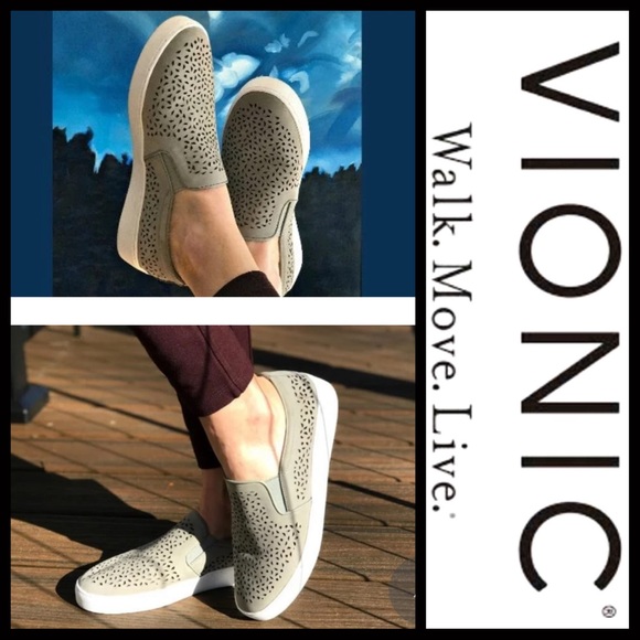 SOLD! Macy’s Fever Long Cardigan with Fringe - Picture 3 of 14